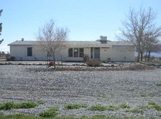 811 E Falcon St, Pahrump, NV 89048