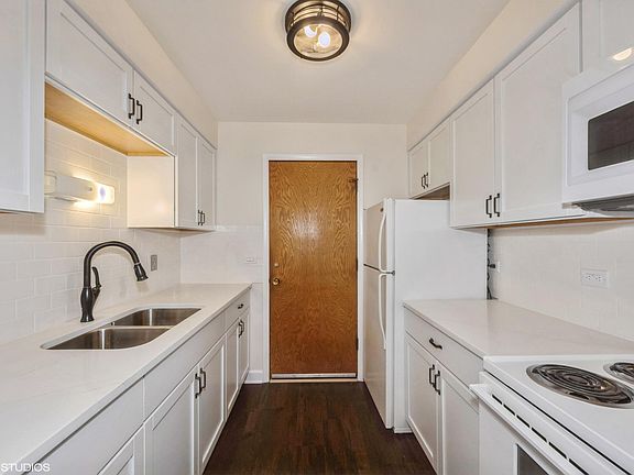 4th image of 5106 Leonard Dr APT 1A