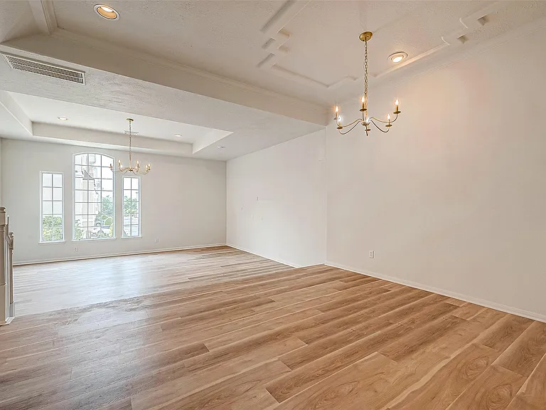 2150 Stacy Knl — Photo 14