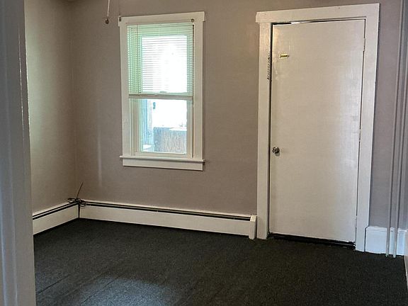 3rd image of 135 W Ridge St