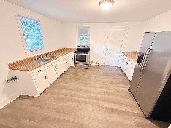 5th image of 1510 Whatley St