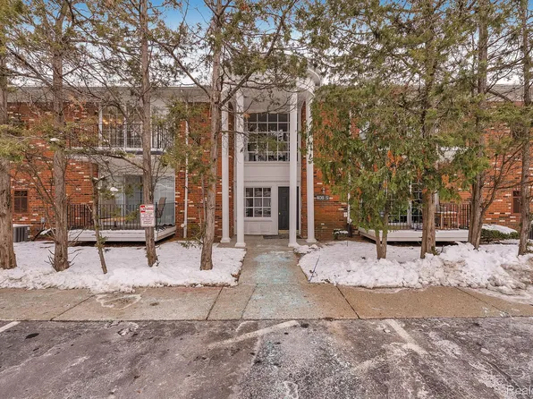 408 Fox Hills Dr S #A-5, Bloomfield Hills, MI 48304