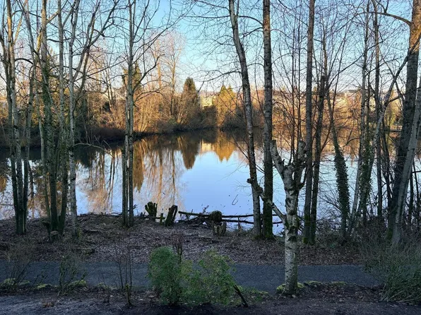 31501 Upper Maclure Rd #8, Abbotsford, BC V2T 5S6