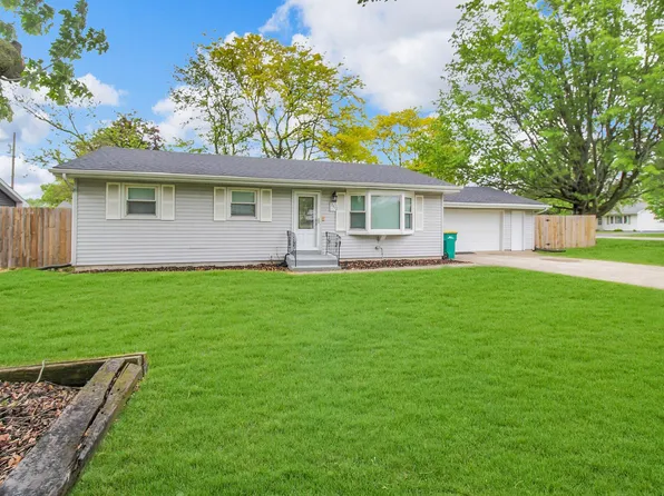 3412 W 78th Pl, Merrillville, IN 46410