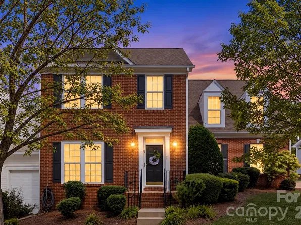 14569 Greenpoint Ln, Huntersville, NC 28078