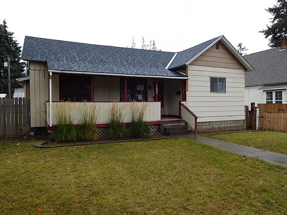 2nd image of 121 W Patit Ave