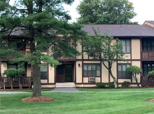 377 Sierra Vista Ln, Valley Cottage, NY 10989