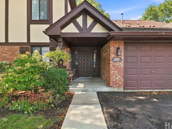 1082 Creekside Ct APT 2B, Wheeling, IL 60090
