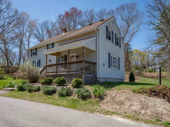 41 Main Street, Atkinson, NH 03811