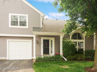 1229 N Knollwood Dr, Palatine, IL 60067