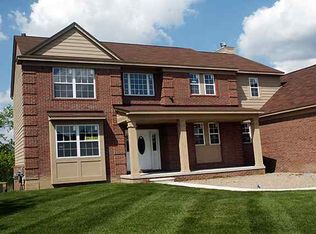 965 N Watersmeet Dr, Oxford, MI