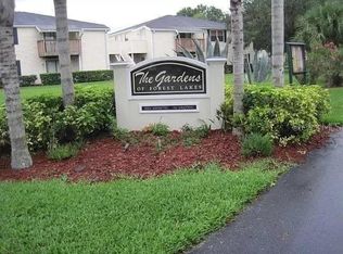 124 Loblolly Ct APT E, Oldsmar, FL 34677