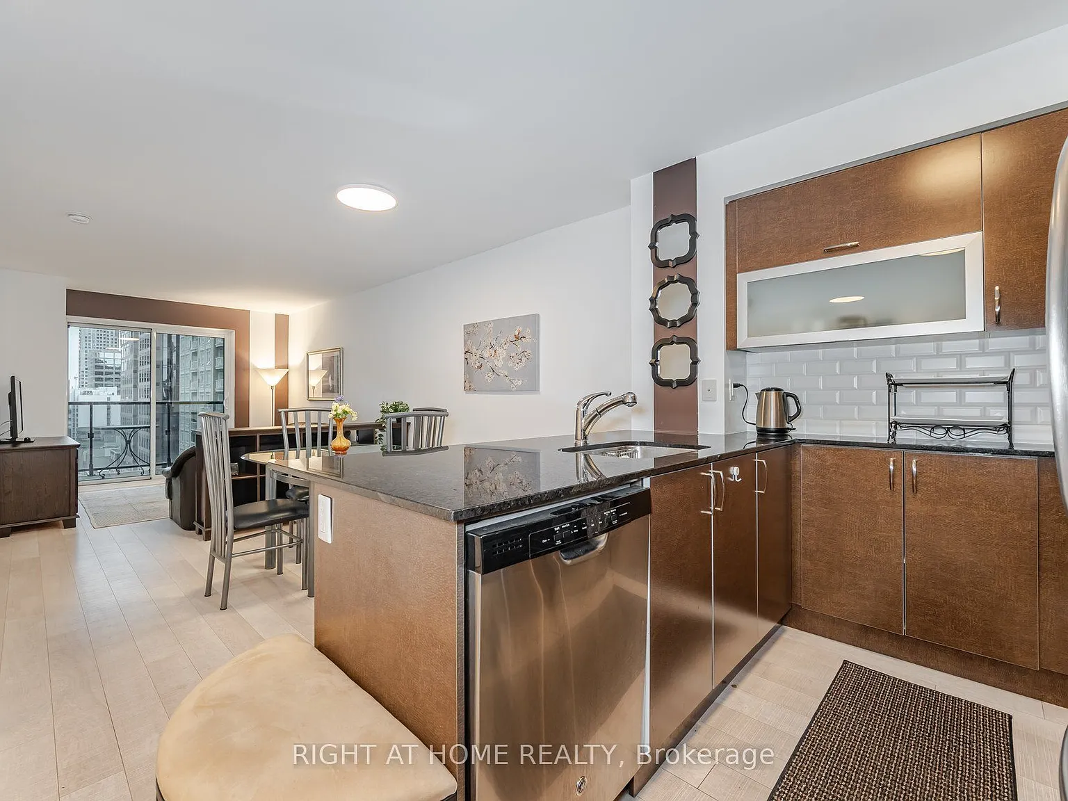 2 bed, $2,690 — Photo 3