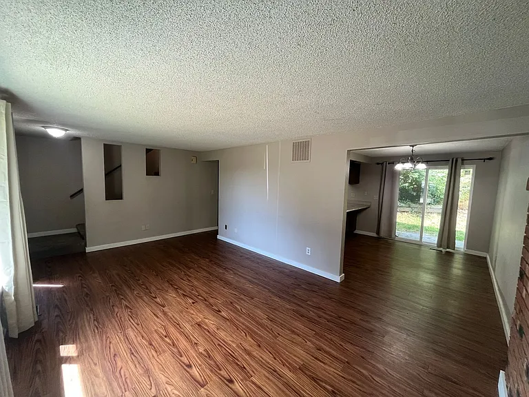 11080 N Skagit St #A — Photo 3