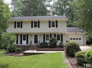 5320 Cherrycrest Ct, Raleigh, NC 27609