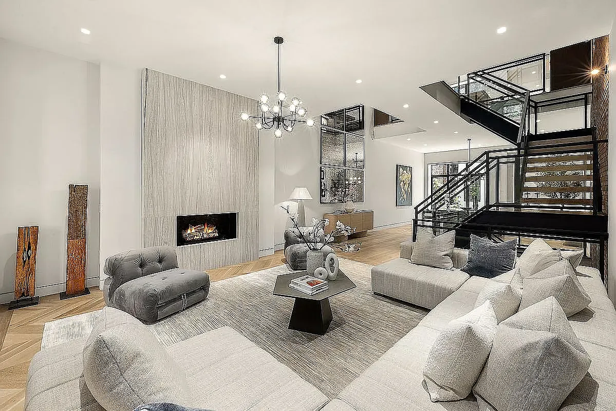 250 West 73rd Street — Photo 1