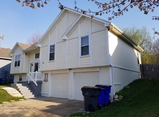 1539 W Park St, Olathe, KS 66061