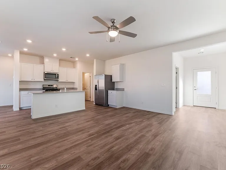 4149 Gold Desert St — Photo 4