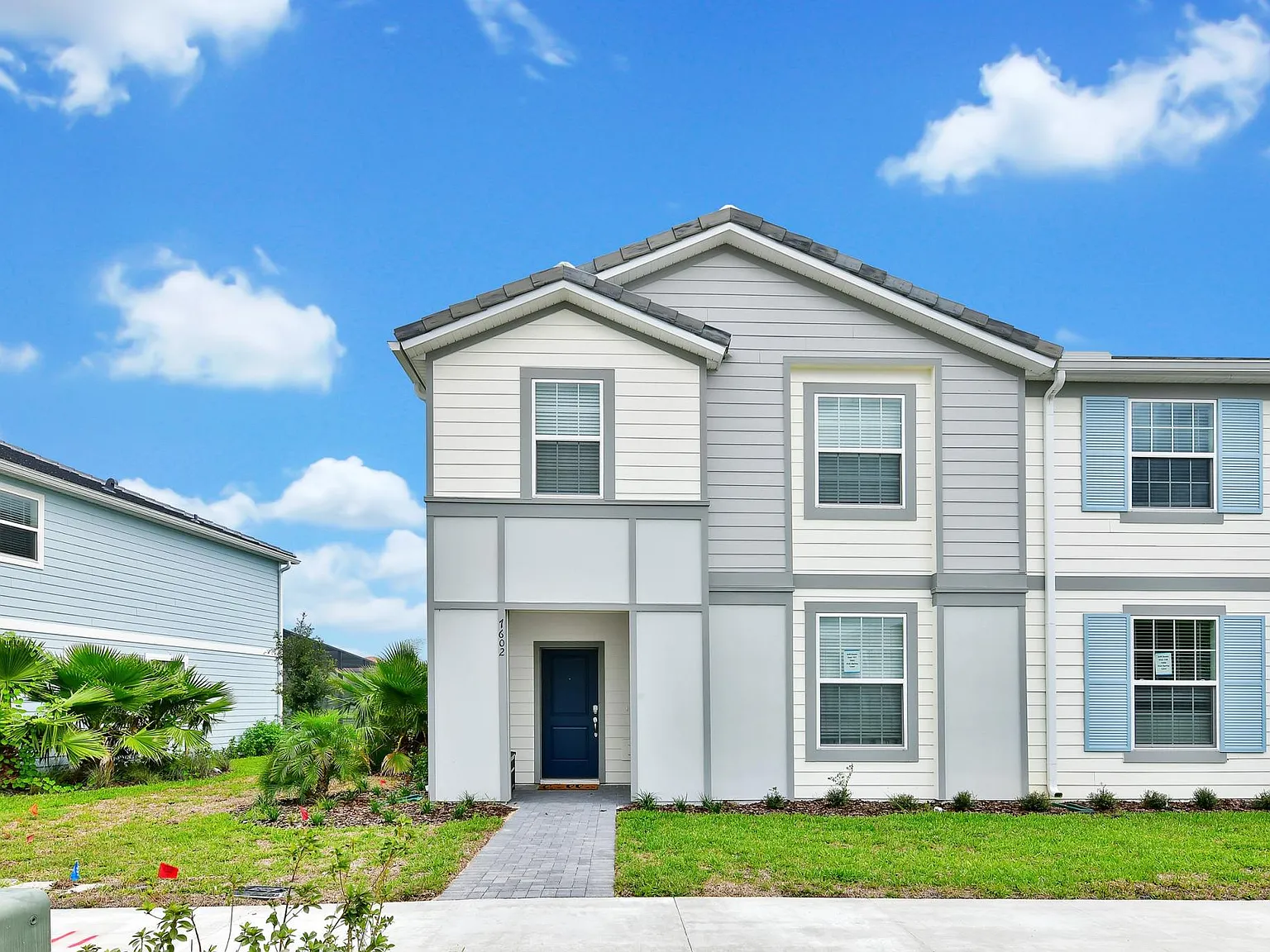 5 bed, 4.5 bath, 2463 sqft, $2,700 — Photo 1