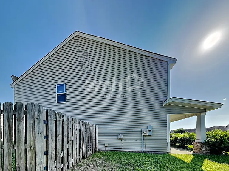 126 Roseberry Cir — Photo 24