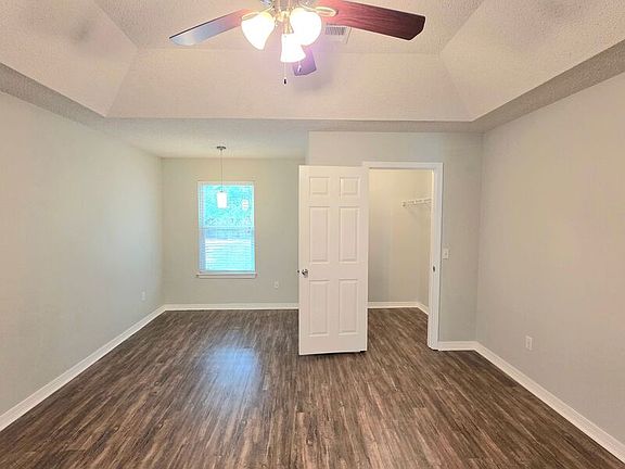 5th image of 6607 Woodbury Forest Dr