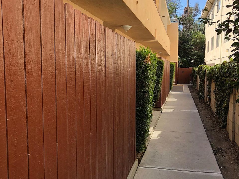 1st image of 15556 Vanowen St APT 3