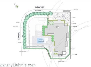 3 Raceway Dr, Nantucket, MA 02554