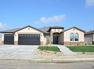 3402 Shauna Marie St, Bakersfield, CA 93314