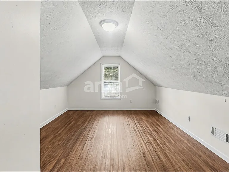 6465 Chestnut Bend Dr — Photo 15