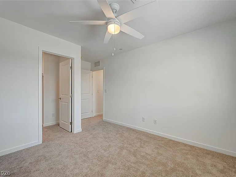 324 Lupton Ave — Photo 8