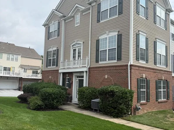2009 Garrison Dr, Chester Springs, PA 19425