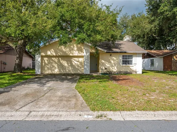 825 Spicewood Dr, Lakeland, FL 33801