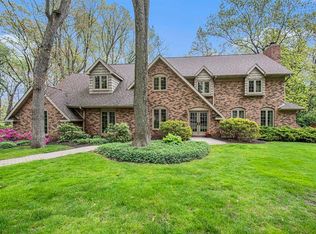 51086 Woodcliff Ct, Granger, IN 46530