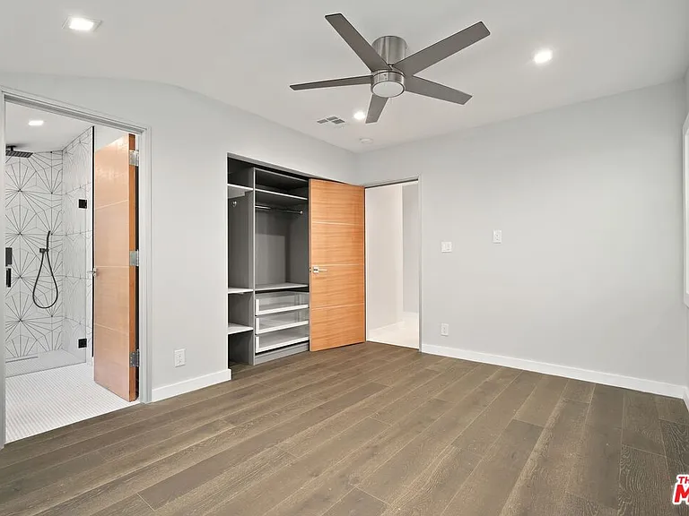 22263 Buena Ventura St — Photo 16