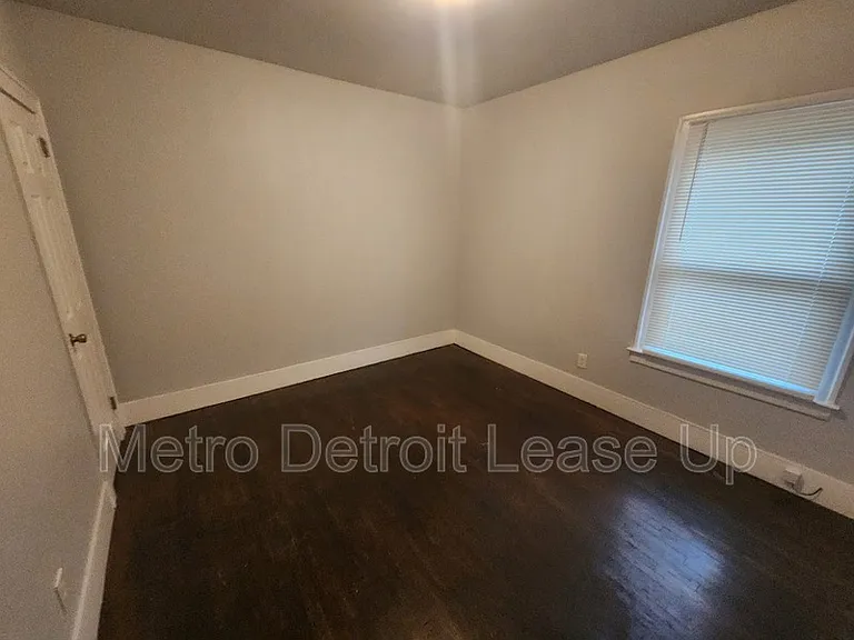5527 Nottingham Rd #LOWER — Photo 3