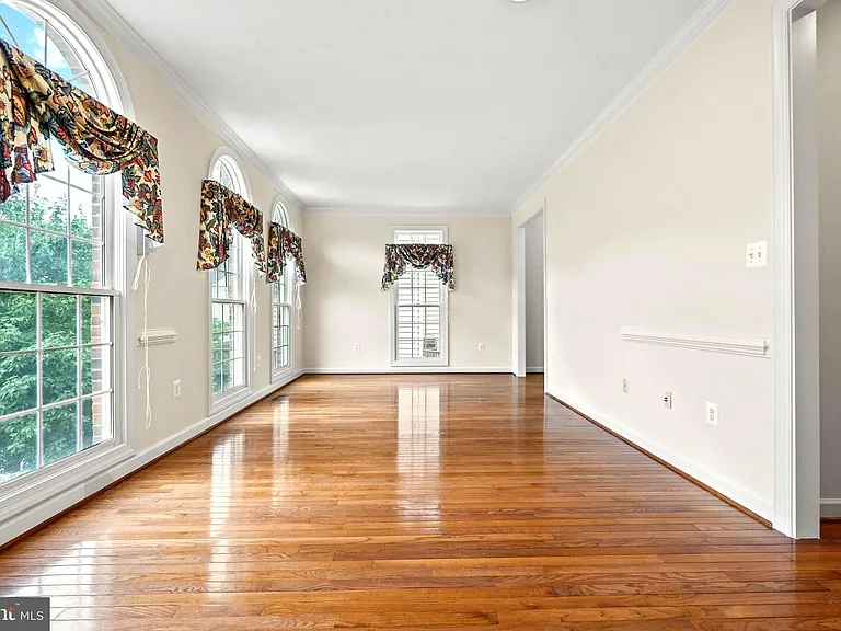 4519 Fair Valley Dr — Photo 18