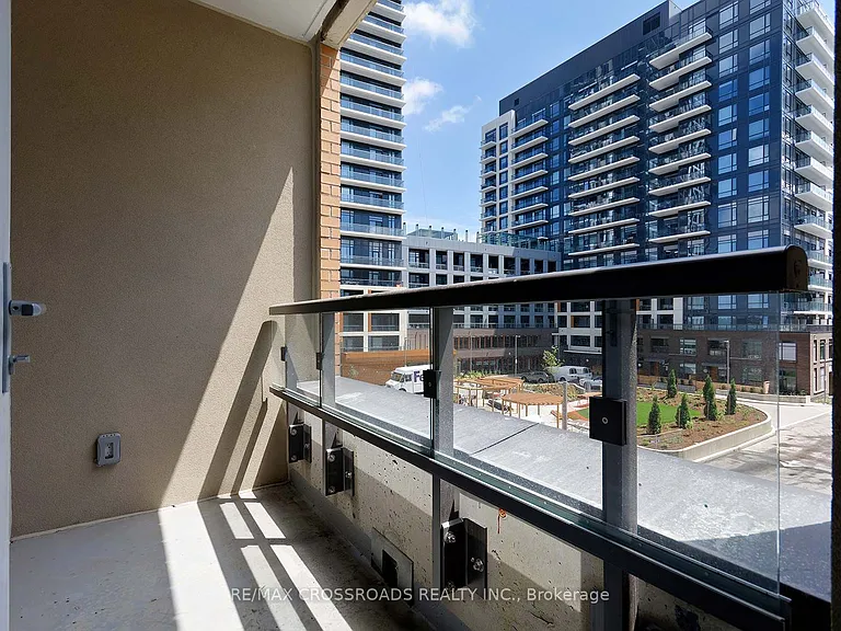 8 Beverley Glen Blvd #C310 — Photo 10