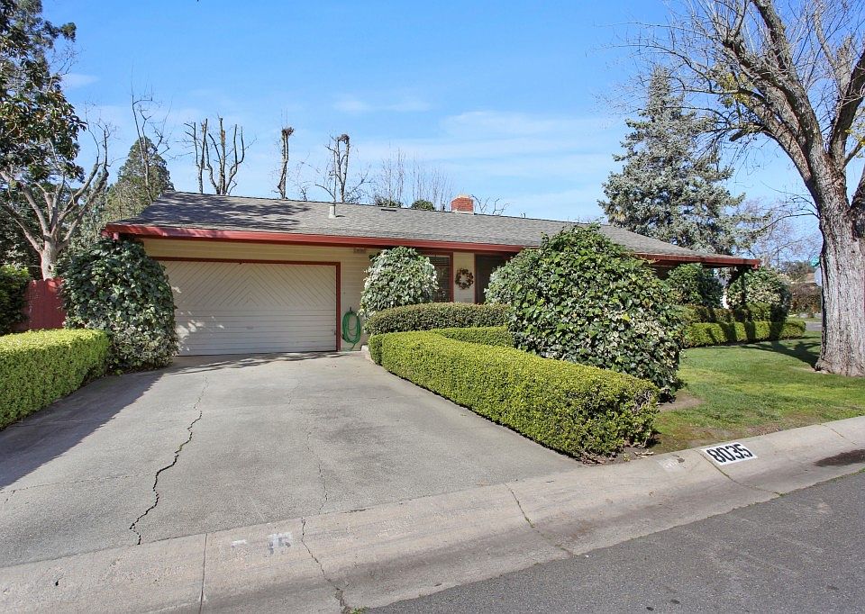 1st image of 8035 N Capistrano Ave