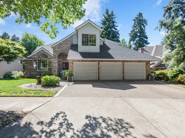 21775 SW Hedges Dr, Tualatin, OR 97062