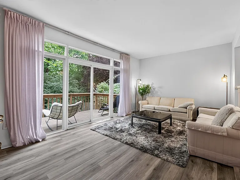 10946 Rampart Way — Photo 4