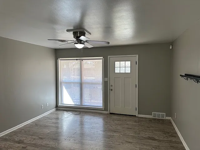 4317 NW 13th St — Photo 2