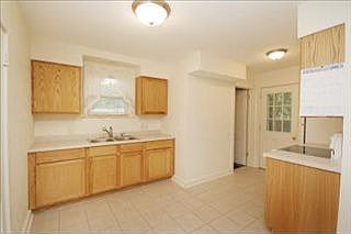 4th image of 2314 Oxford St