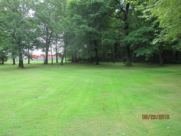 4th image of 2136 Lovers Ln NW