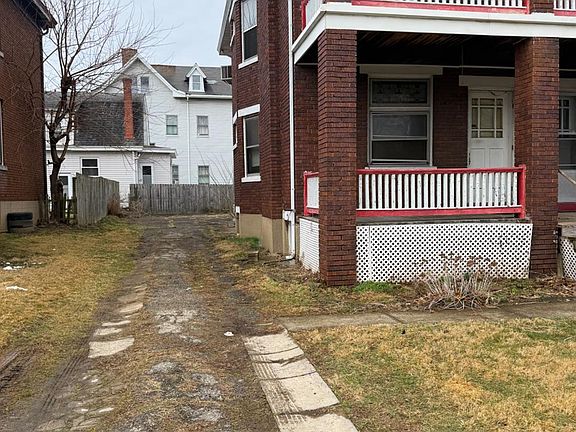 2nd image of 4005 Ivanhoe Ave