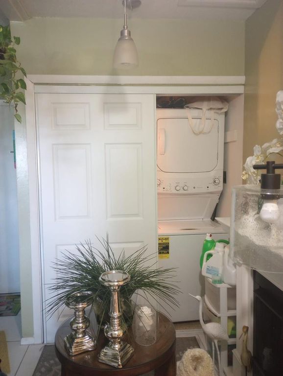1250 E SAMPLE Road #307, photo 7