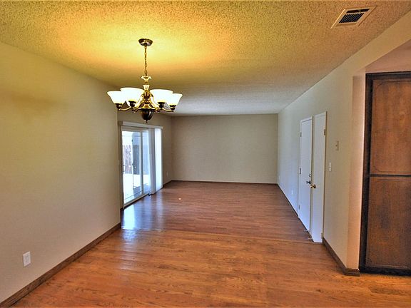 3rd image of 166 Caldwell Dr