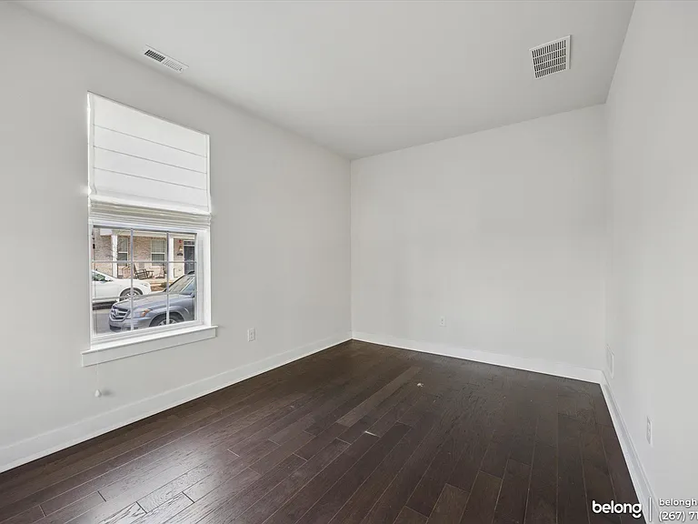 113 Fleet Ct — Photo 2