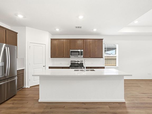 5th image of 9723 Avalon View Dr
