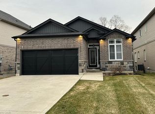 117 Monarch St, Welland, ON L3C0E6