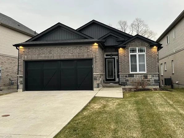 117 Monarch St, Welland, ON L3C 0E6